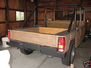 Illustration for article titled "Happy Jack" Wooden Hummer Replica A Questionable Off-Roader